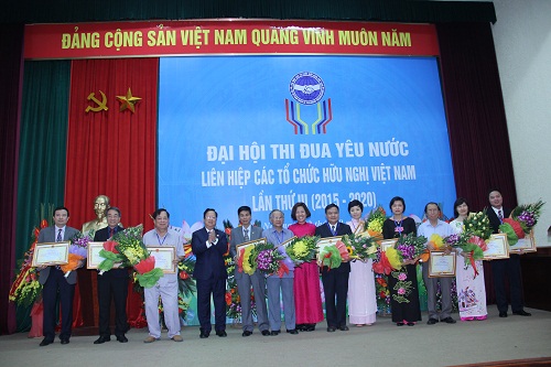 Đơn vị điển hình tiên tiến giai đoạn 2010 - 2015: Liên hiệp các tổ chức hữu nghị TP Đà Nẵng